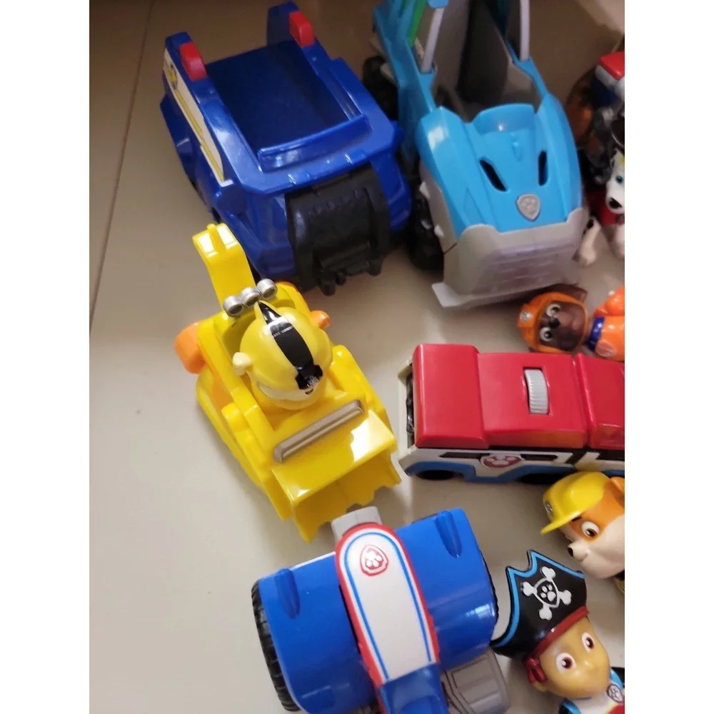 PAW Patrol  Characters & Vehicles dogs figures mixed lot Puppies Plane